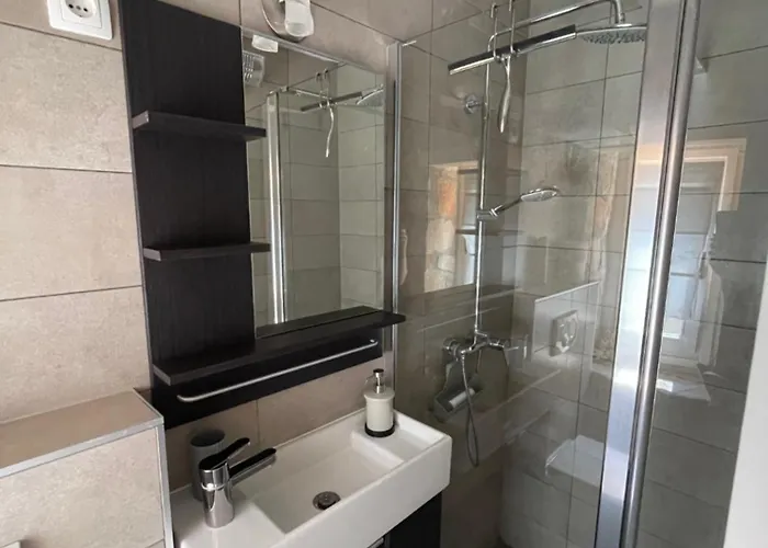 Art Stone House Belle